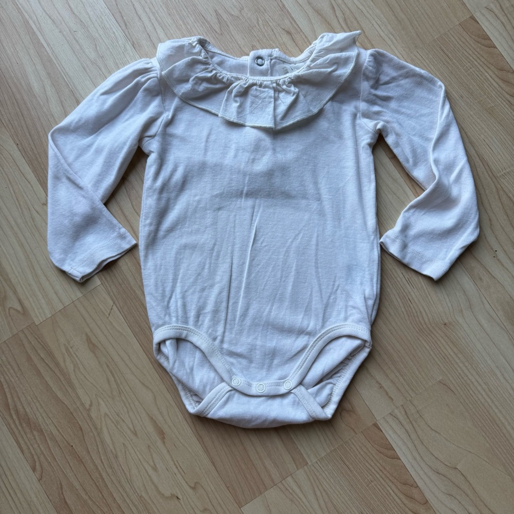 Peter Pan Collar Ruffled Long Sleeve Baby Onesie